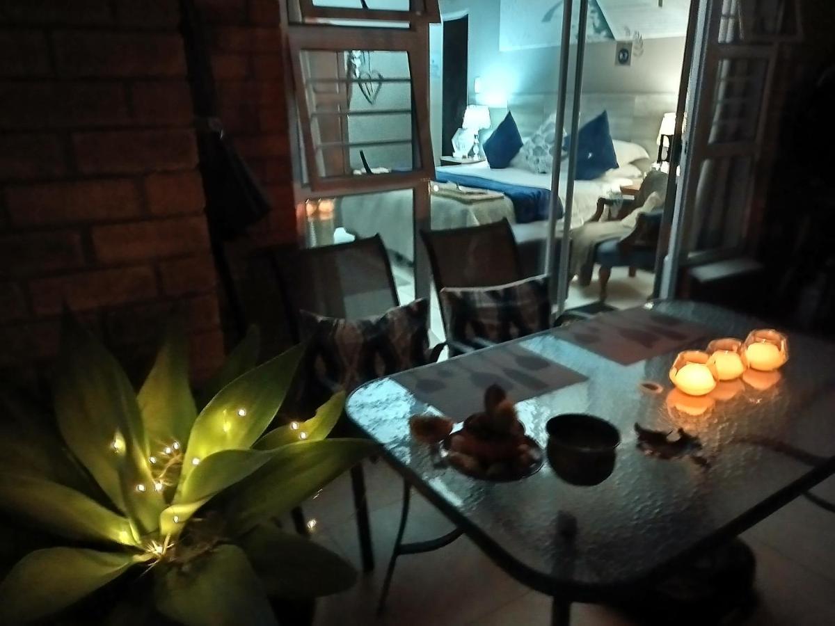 Mackenzies Accommodation Ист-Лондон Экстерьер фото